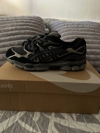Zapatillas Asics Gel Negras y Grises
