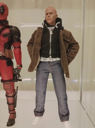 Pack Figuras Deadpool y Wade Wilson 1/6