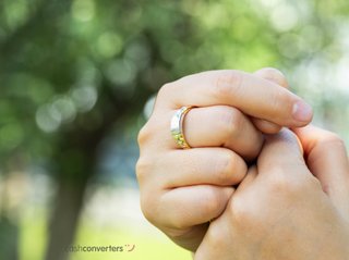 anillo oro 18k con piedra con circonita