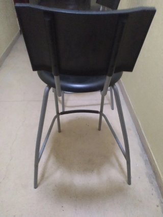 TABURETES ALTOS Apilables IKEA