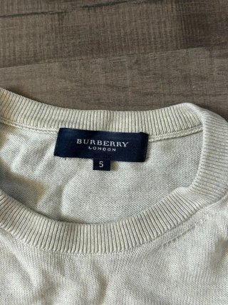 Lote 2 jersey Burberry talla 5 (M)