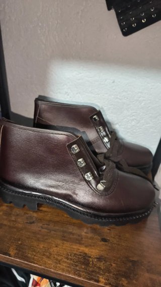 Botines Antiguos Marrones pasadores en canchos