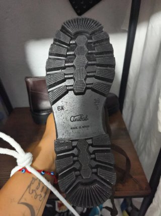 Botines Antiguos Marrones pasadores en canchos