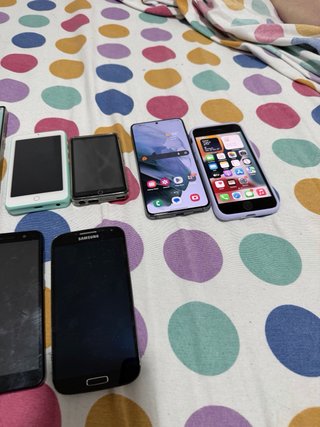 Lote de móviles Samsung y bq