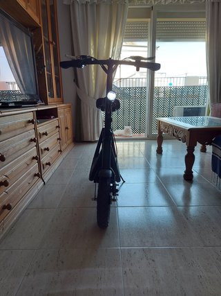 Patinete eléctrico con asiento