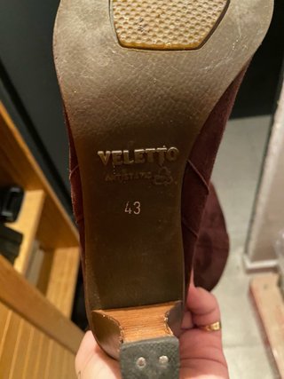 Botas de ante marrones con tacón