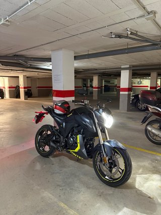 Zontes Z2 125 Negra y Amarilla