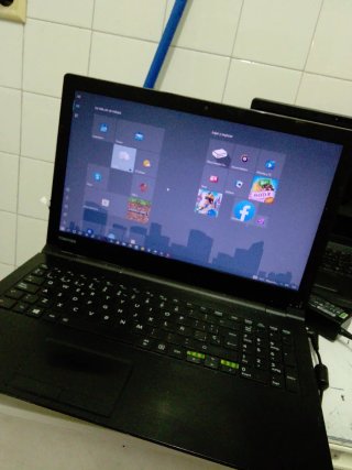 Portátil Toshiba Negro