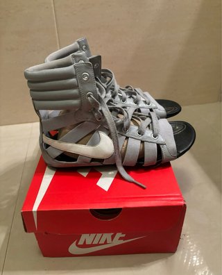 Sandalias Nike Edición Especial Talla 38 vintage