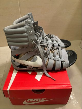 Sandalias Nike Edición Especial Talla 38 vintage