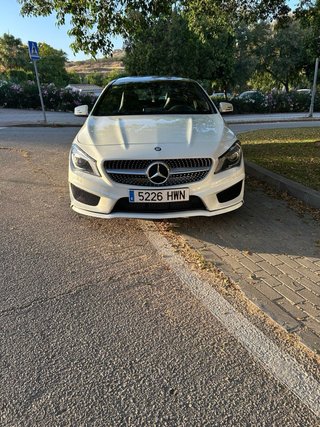 Mercedes-Benz Clase CLA 2015