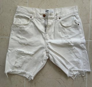 Shorts vaqueros Bershka blancos rotos Talla 42