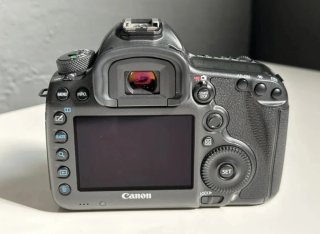 Canon EOS 5DSR