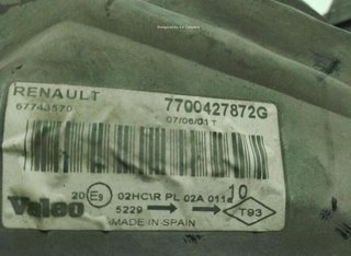 Faro renault 23264489 260609556r 7700427872g