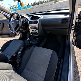 Opel Corsa 1.2 · SOLO 74.900 km reales · ITV 2027