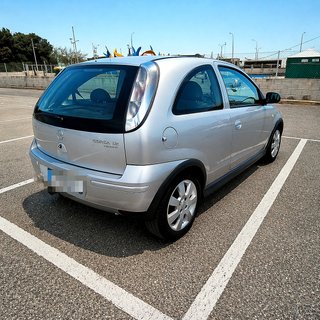 Opel Corsa 1.2 · SOLO 74.900 km reales · ITV 2027