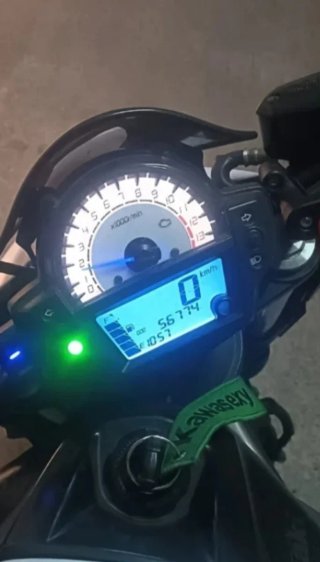 Kawasaki ER6n 650cc Blanca