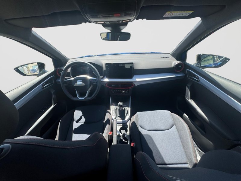 SEAT Arona 2025, foto 12