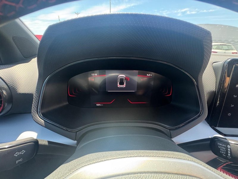 SEAT Arona 2025, foto 16