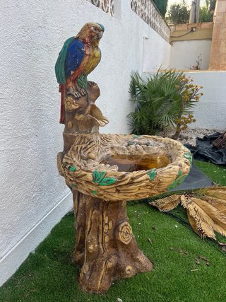 Fuente Decorativa y Bebedero de Pájaros Artesanal.