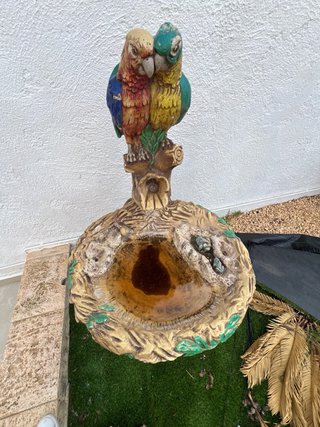 Fuente Decorativa y Bebedero de Pájaros Artesanal.
