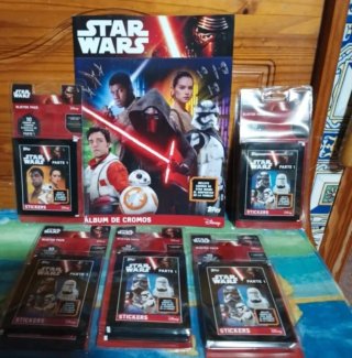 100 Sobres Cromos Star Wars + Álbum Vacío