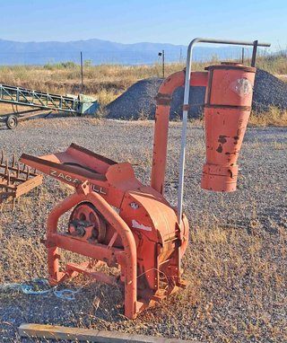 Molino de pienso para tractor Zagamill.