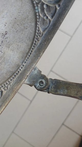 Cestino decorativo in metallo