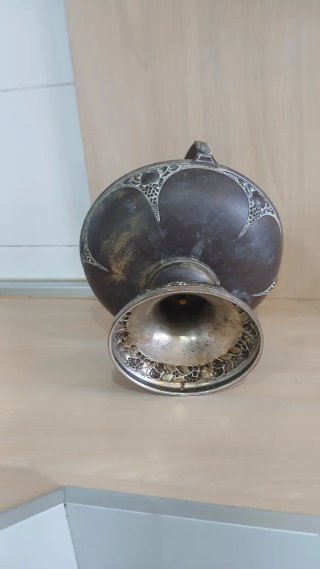 Cestino decorativo in metallo