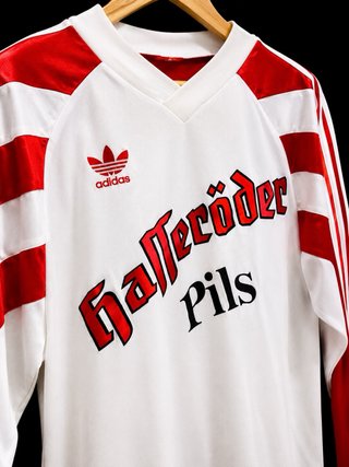 Camiseta vintage Adidas Hasseröder Pils Uwe Seeler
