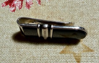 Clip billetero Montblanc negro y plateado