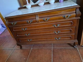 Dormitorio vintage madera oscura