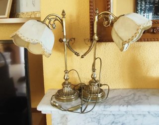 2 Lámparas de mesa vintage doradas