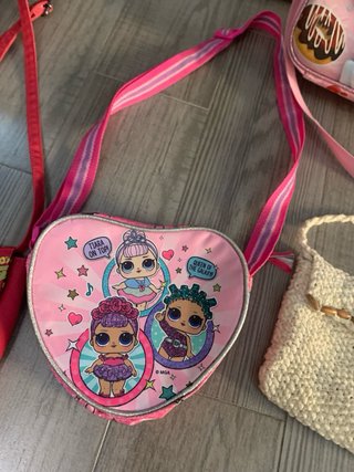 6 bolsos infantiles Desigual, Minnie, Disney 18€
