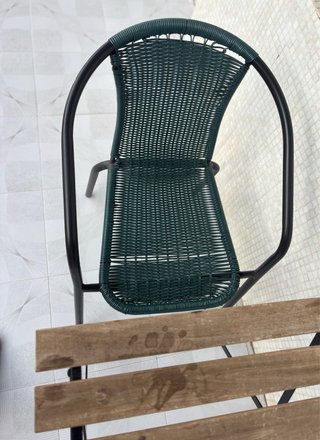 Mesa y 2 sillas terraza madera y metal