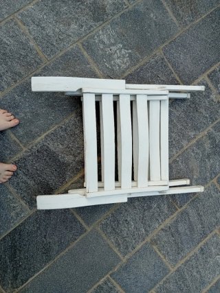 Sedia  pieghevole in legno vintage bianca