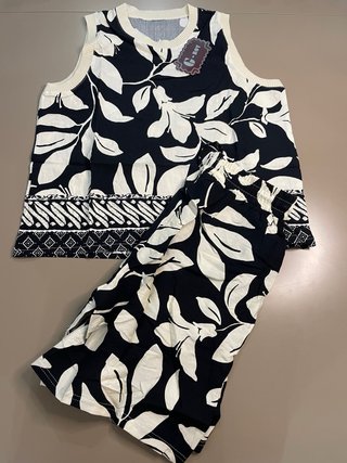 Conjunto Blusa e Calção Estampado Folhagem