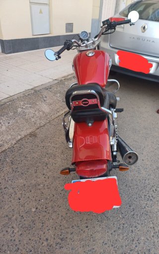 Suzuki Marauder 250cc Roja