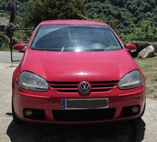 Se vende Volkswagen Golf V o se cambia por tractor