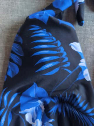 Costume intero fantasia floreale blu