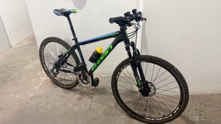 Bicicleta B-PRO MTB 650b + Guantes
