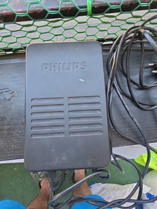 Altavoces Philips Plata y Negro