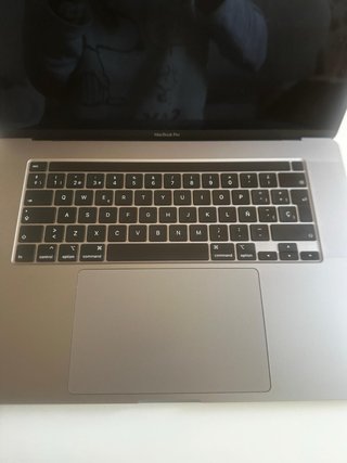 MacBook Pro 16 Intel i9 16GB RAM