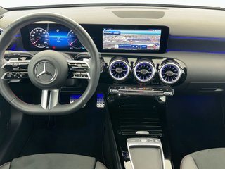 Mercedes-Benz Clase A 180 100 kW (136 CV)