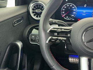 Mercedes-Benz Clase A 180 100 kW (136 CV)