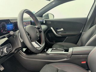 Mercedes-Benz Clase A 180 100 kW (136 CV)
