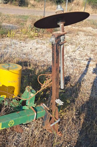 Sembradora GIL para maíz y girasol de 4 tambores.