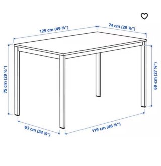 Mesa de comedor blanca moderna