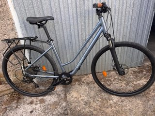 Bicicleta RIVERSIDE Trekking Gris