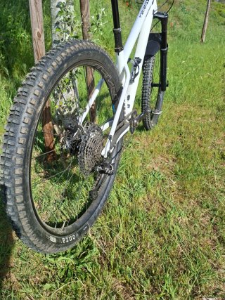 Commencal Meta HT AM 29' 2025